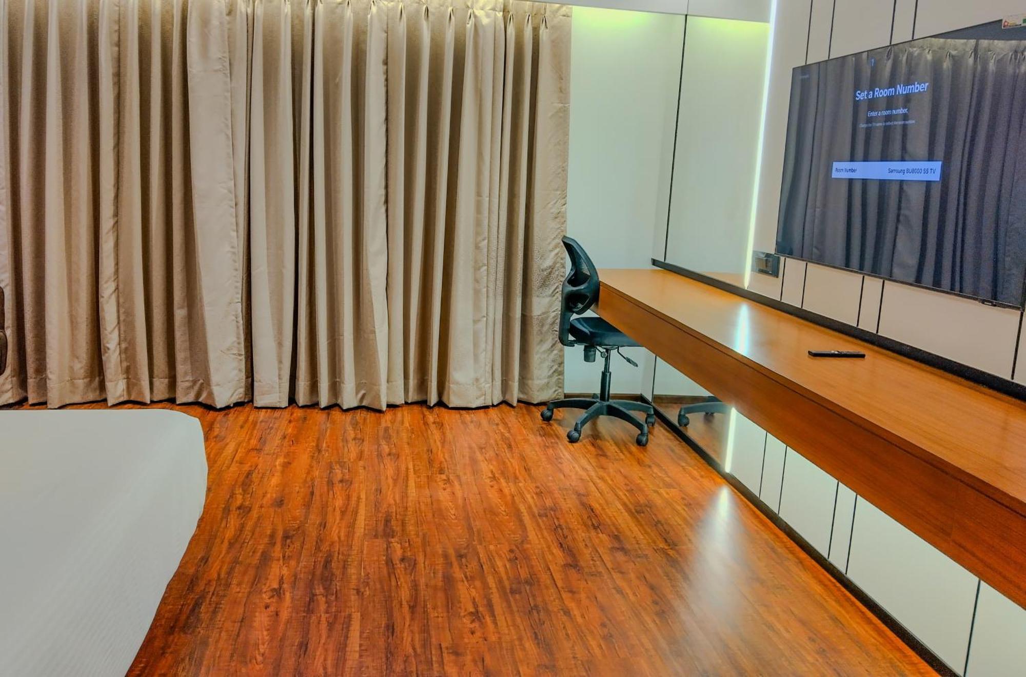 Hotel Noah Spire Agartala Kültér fotó